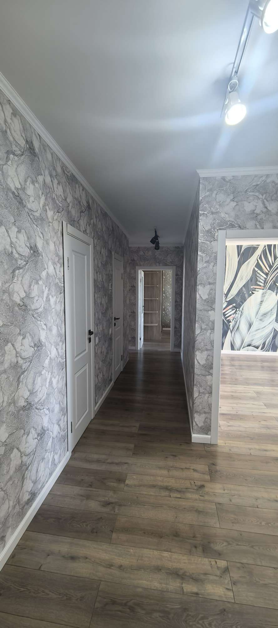 3 комнатная квартира  по адресу Гродно, Виктора Глухова, 8